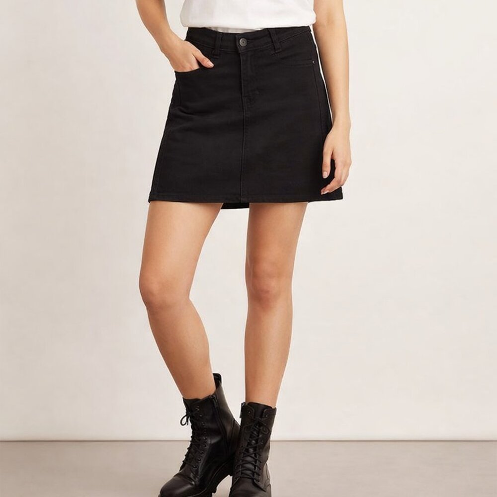 Citizens of Humanity Manner Black Denim Mini Skirt Y2K Minimalist USA Made Sz 27